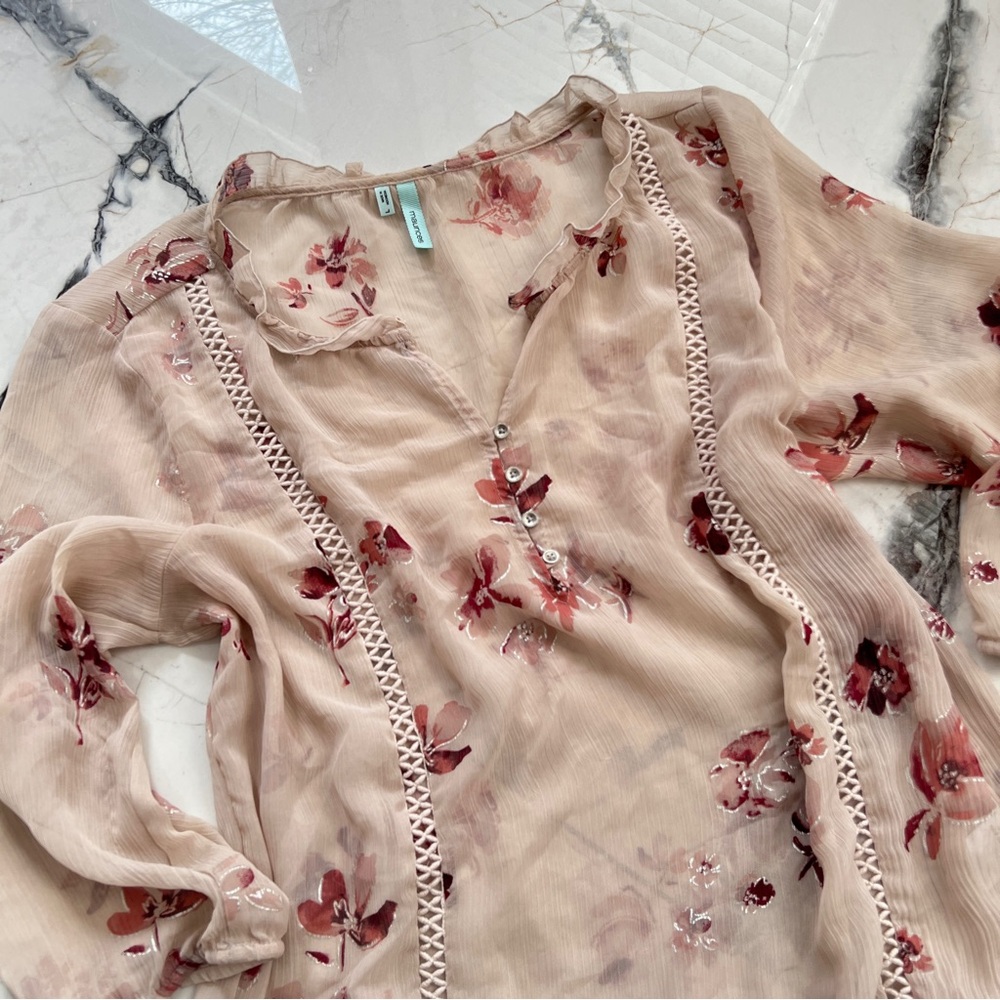 Maurices Floral Sheer Romantic Ruffles Blouse in Cream and Red Women’s sz Large